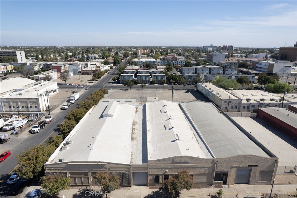 1600 1650 H, Fresno, CA 93721