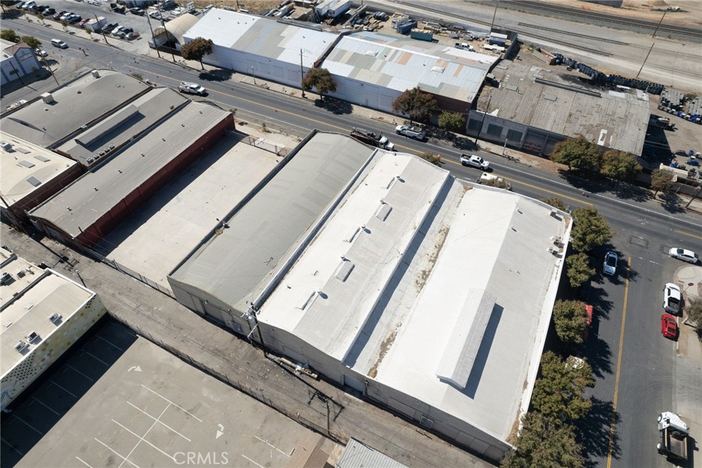 1600 1650 H, Fresno, CA 93721
