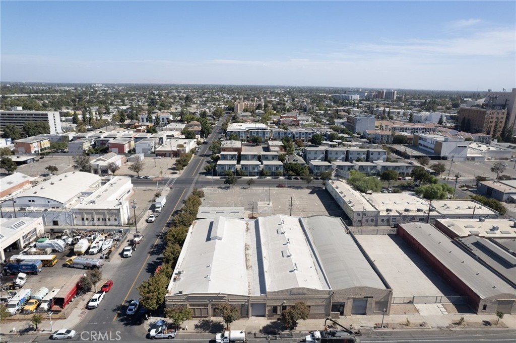 1600 1650 H, Fresno, CA 93721