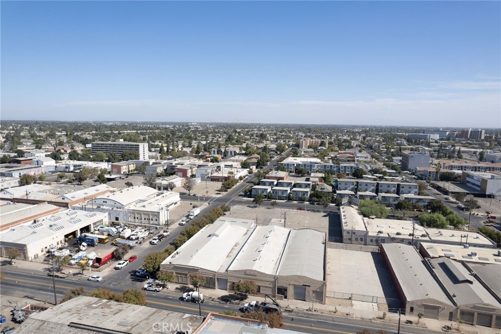 1600 1650 H, Fresno, CA 93721