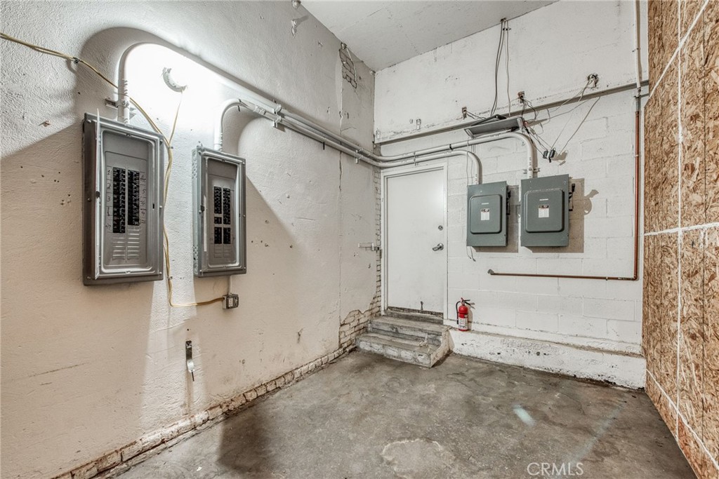 1600 1650 H, Fresno, CA 93721