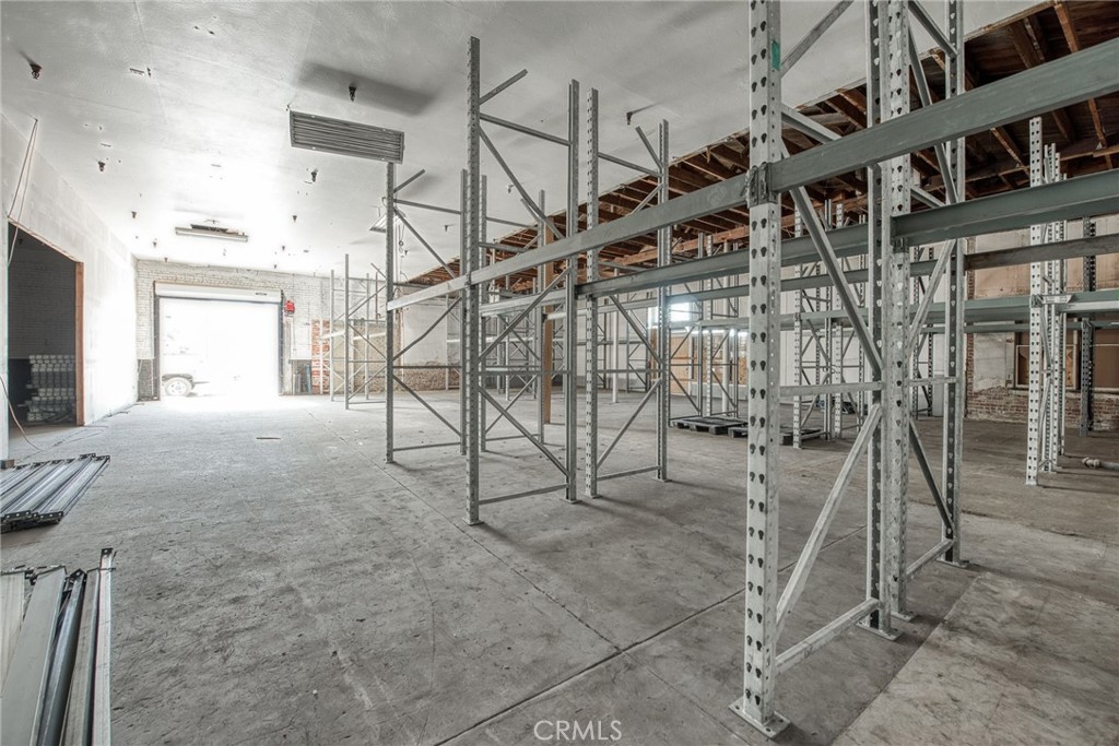 1600 1650 H, Fresno, CA 93721