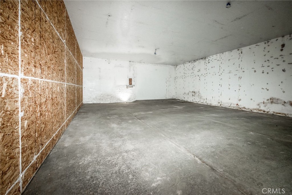 1600 1650 H, Fresno, CA 93721