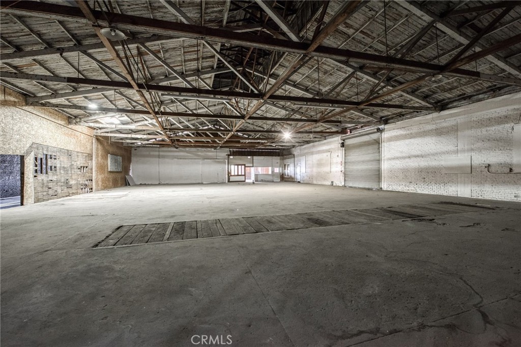1600 1650 H, Fresno, CA 93721