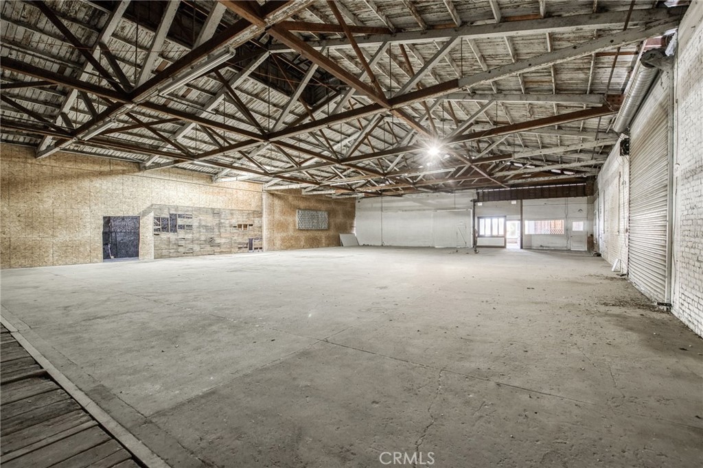 1600 1650 H, Fresno, CA 93721