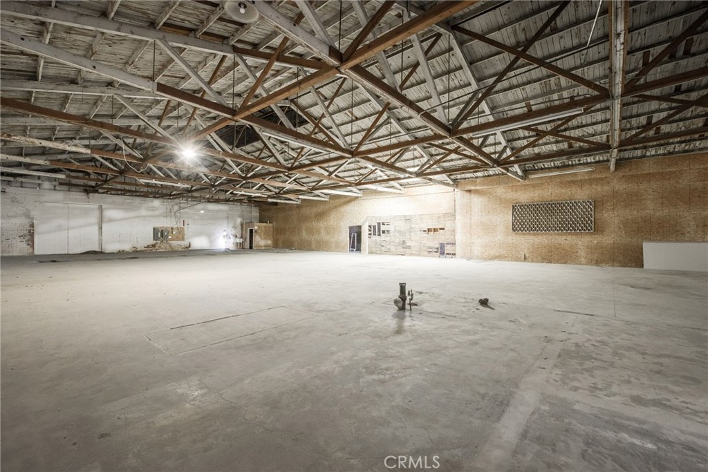 1600 1650 H, Fresno, CA 93721