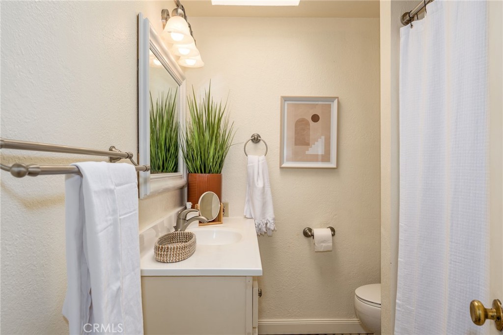 42909 W Country Club, Oakhurst, CA 93644