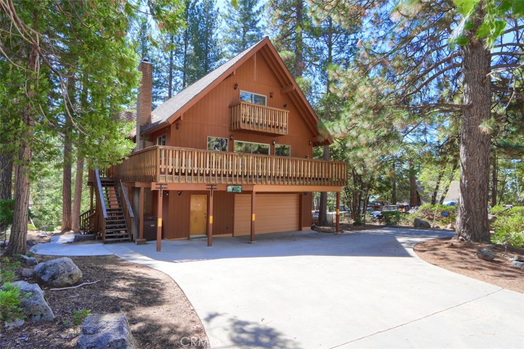 7296 Yosemite Park, Wawona, CA 95389