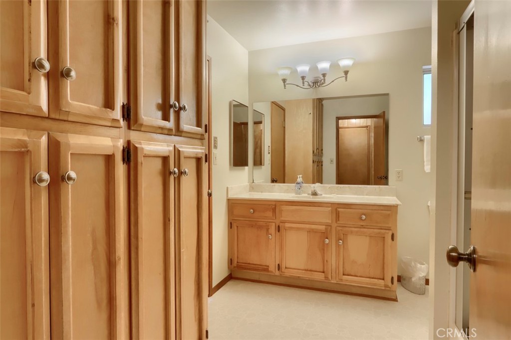 7296 Yosemite Park, Wawona, CA 95389