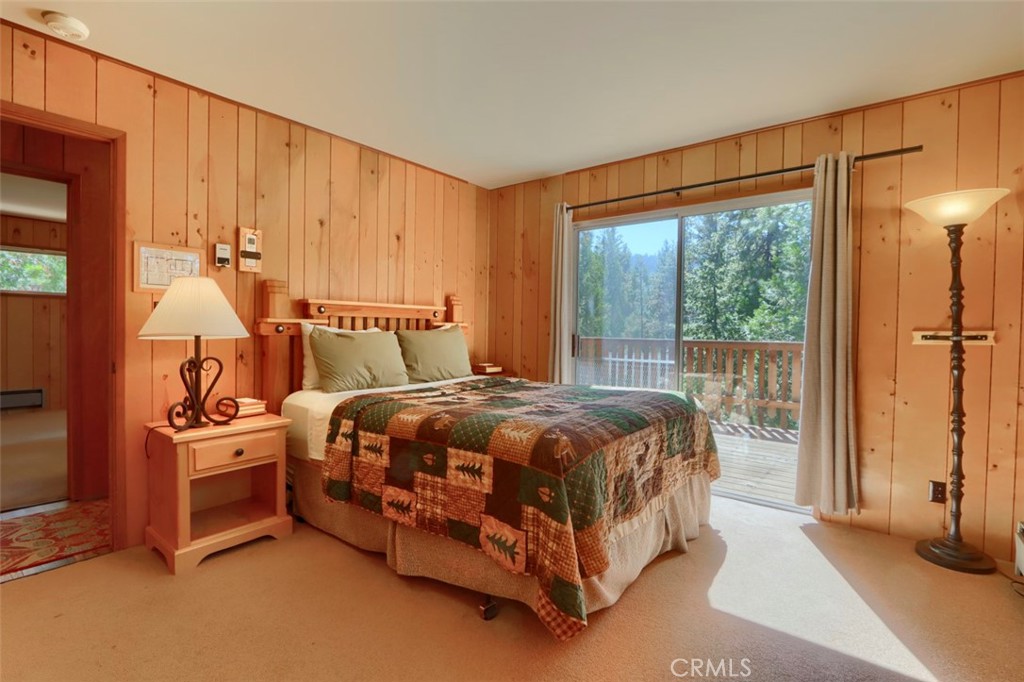 7296 Yosemite Park, Wawona, CA 95389