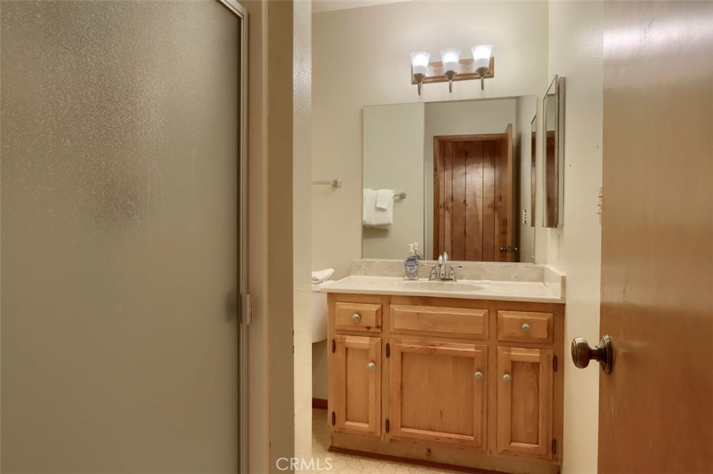 7296 Yosemite Park, Wawona, CA 95389