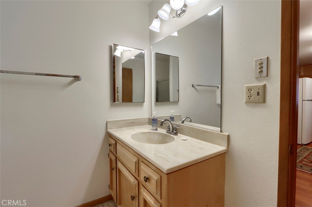 7296 Yosemite Park, Wawona, CA 95389