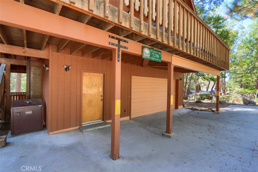 7296 Yosemite Park, Wawona, CA 95389