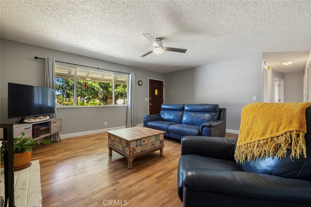 800 Frank Ct, Manteca, CA 95336