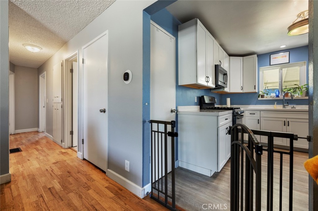 800 Frank Ct, Manteca, CA 95336