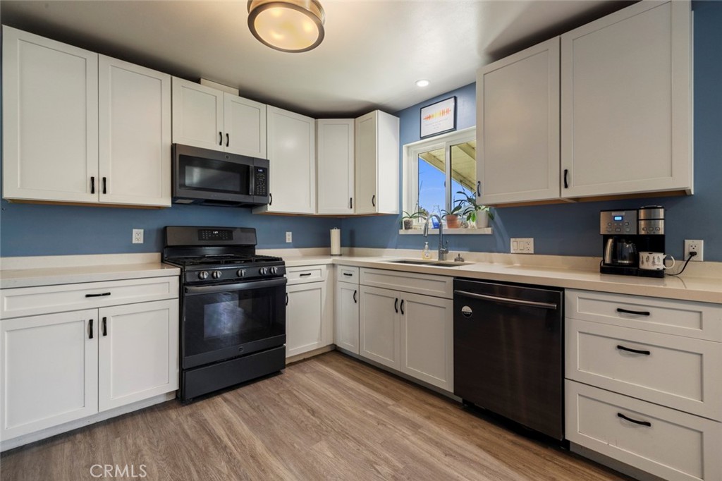 800 Frank Ct, Manteca, CA 95336