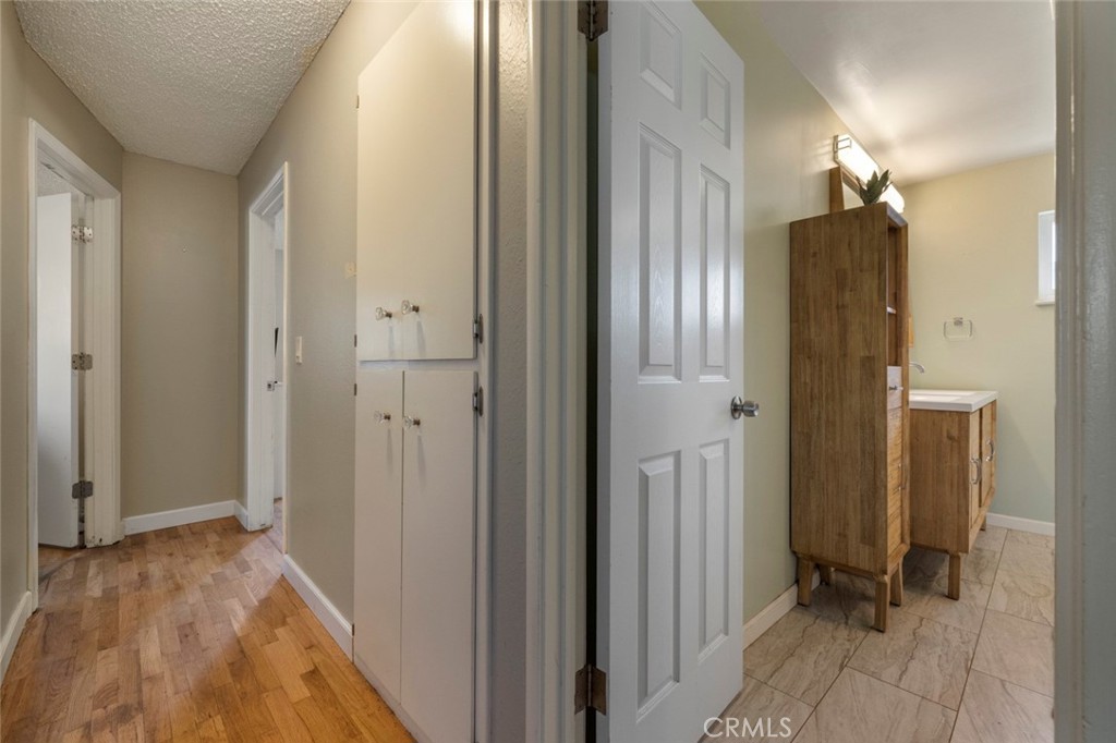 800 Frank Ct, Manteca, CA 95336