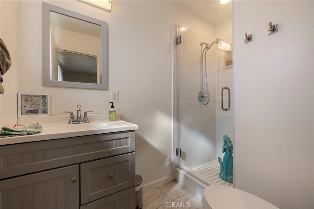 800 Frank Ct, Manteca, CA 95336
