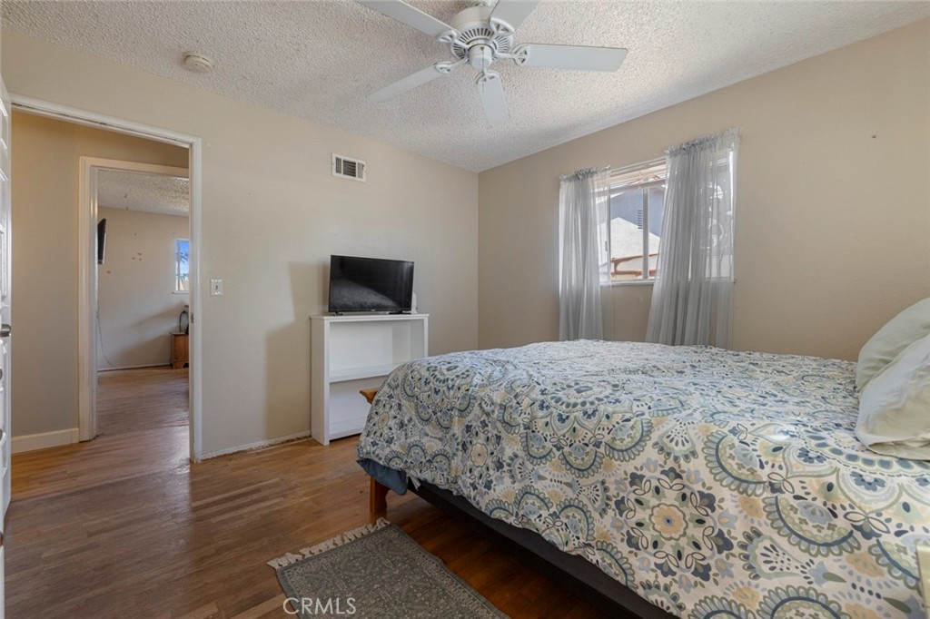 800 Frank Ct, Manteca, CA 95336