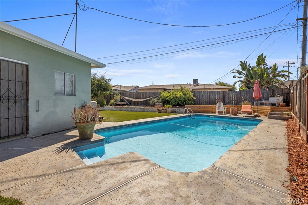 800 Frank Ct, Manteca, CA 95336