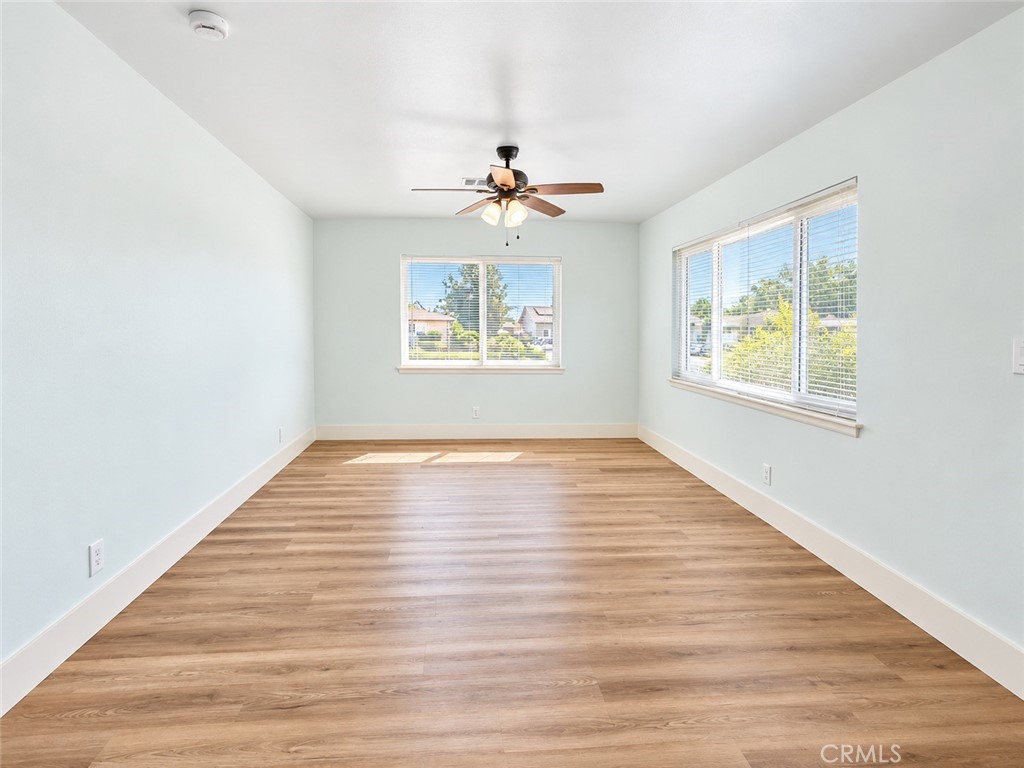 3856 N Hacienda Dr, Fresno, CA 93705