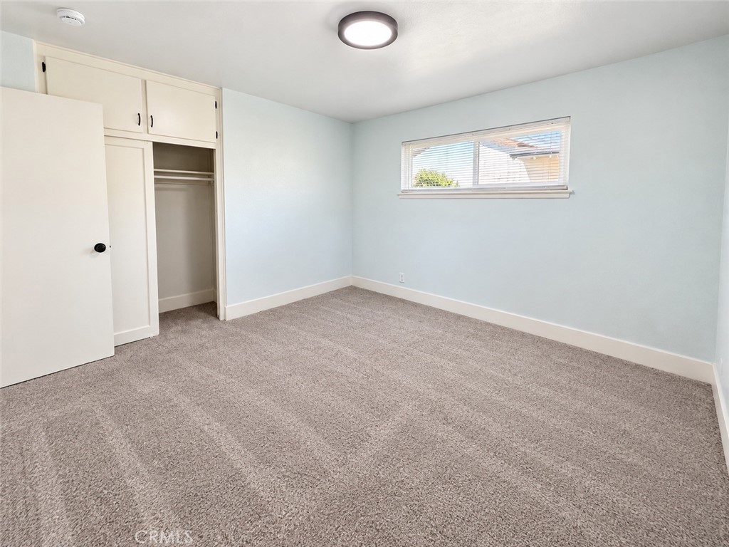 3856 N Hacienda Dr, Fresno, CA 93705