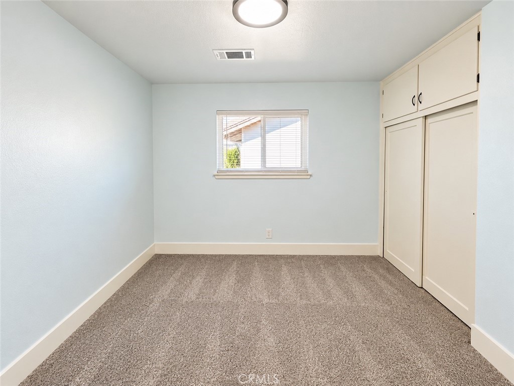 3856 N Hacienda Dr, Fresno, CA 93705