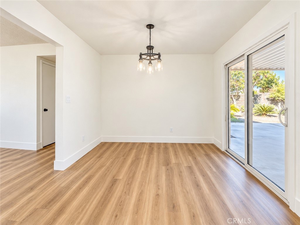 587 Sunset St, Kingsburg, CA 93631