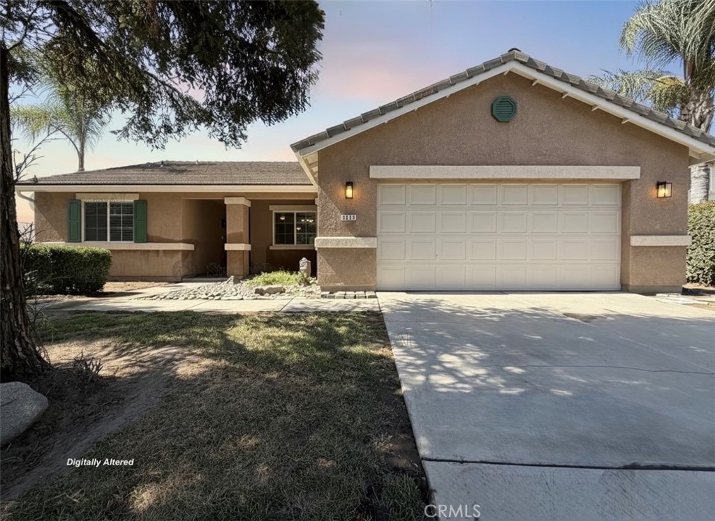 3233 S Virmargo Ct, Visalia, CA 93292