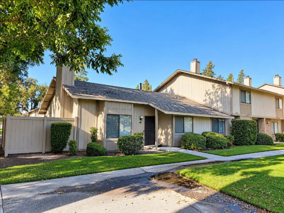 4747 N Woodrow, Fresno, CA 93726