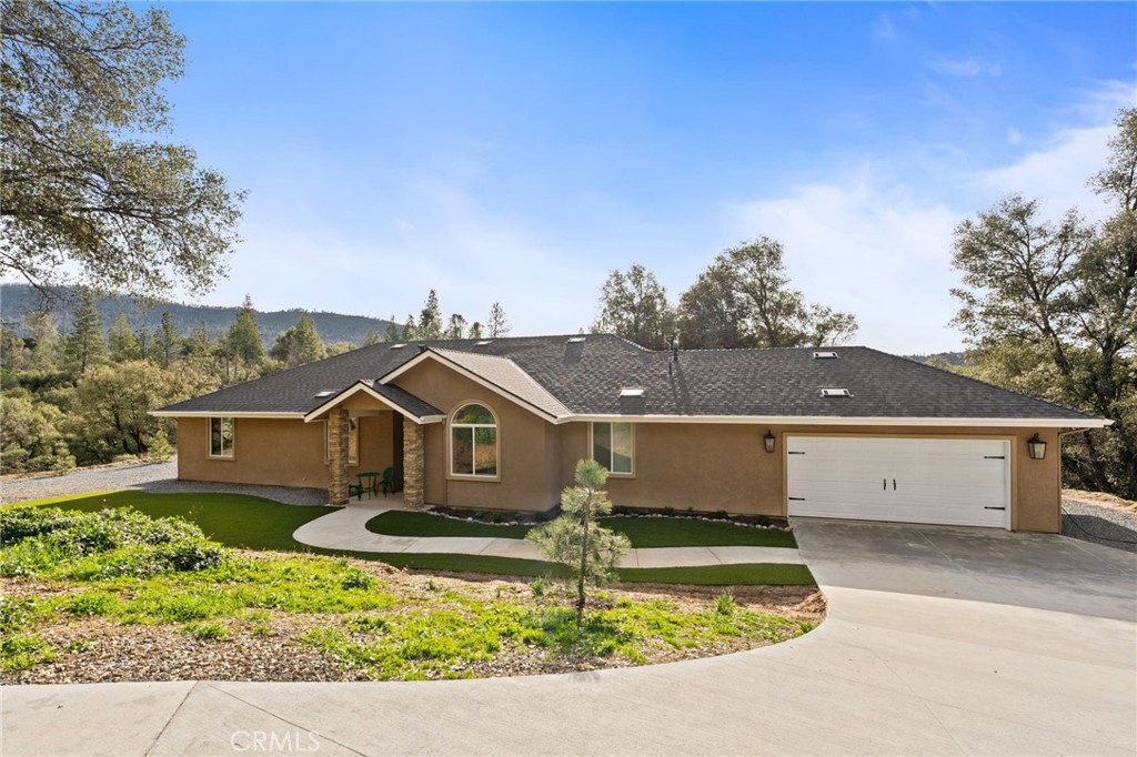 38614 Bon Veu, Oakhurst, CA 93644