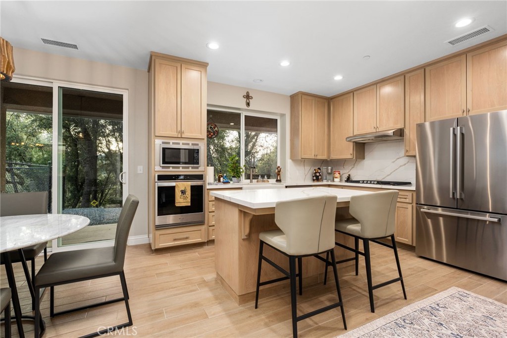 38614 Bon Veu, Oakhurst, CA 93644