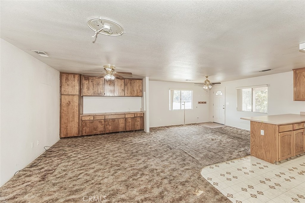 9016 E Dinuba, Selma, CA 93662
