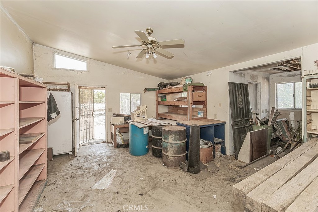 9016 E Dinuba, Selma, CA 93662