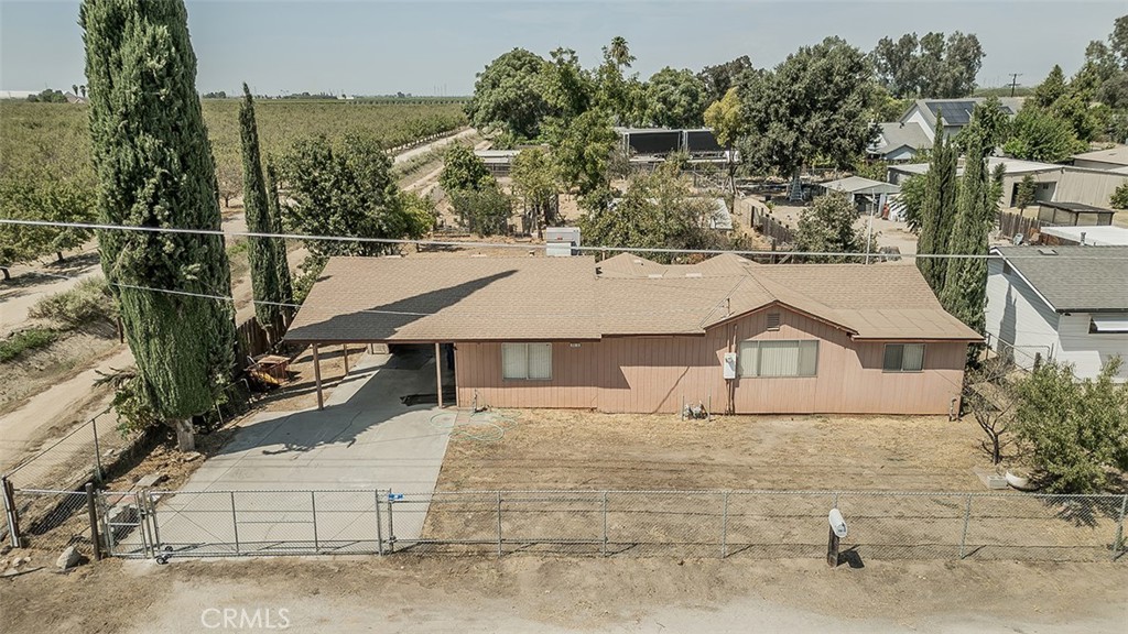 9016 E Dinuba, Selma, CA 93662