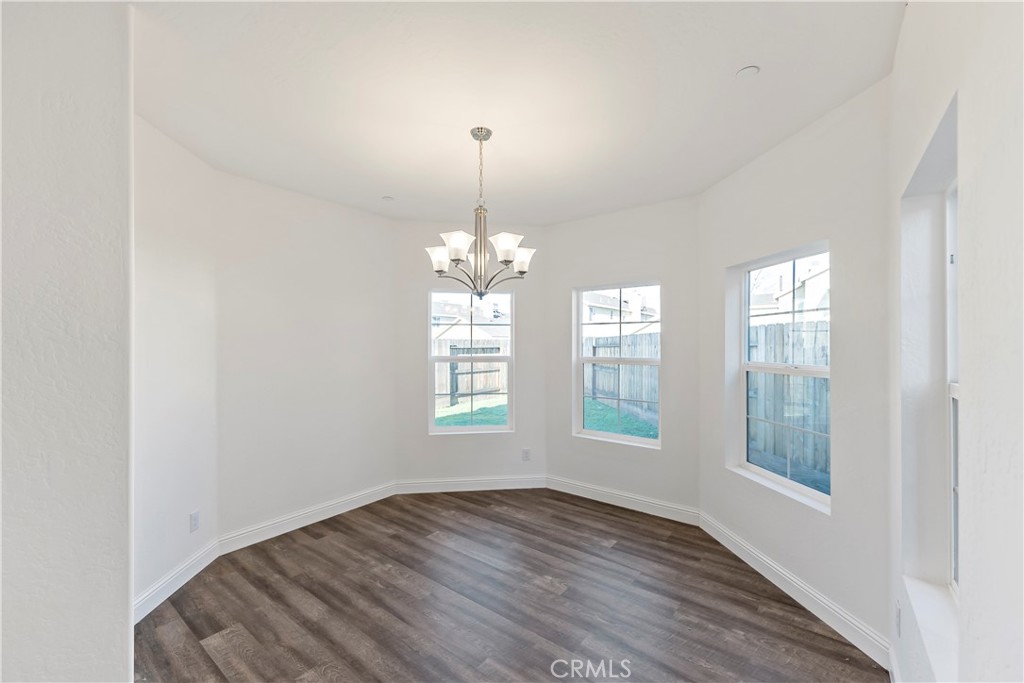 4422 W Langden Dr, Fresno, CA 93722