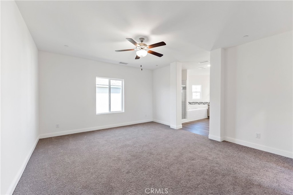 4422 W Langden Dr, Fresno, CA 93722