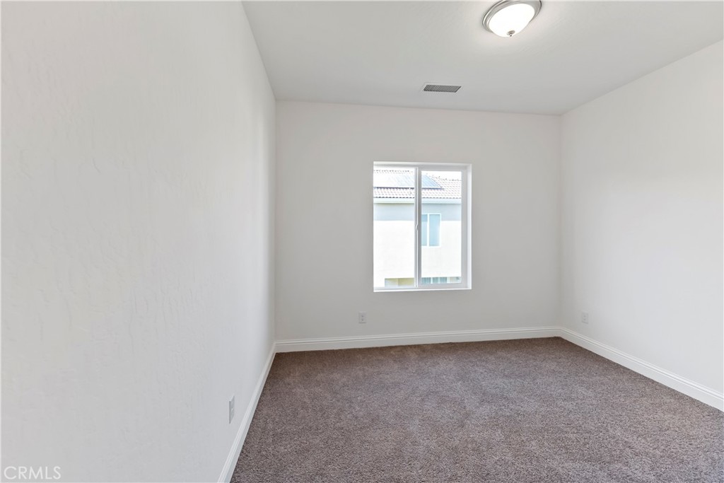 4422 W Langden Dr, Fresno, CA 93722