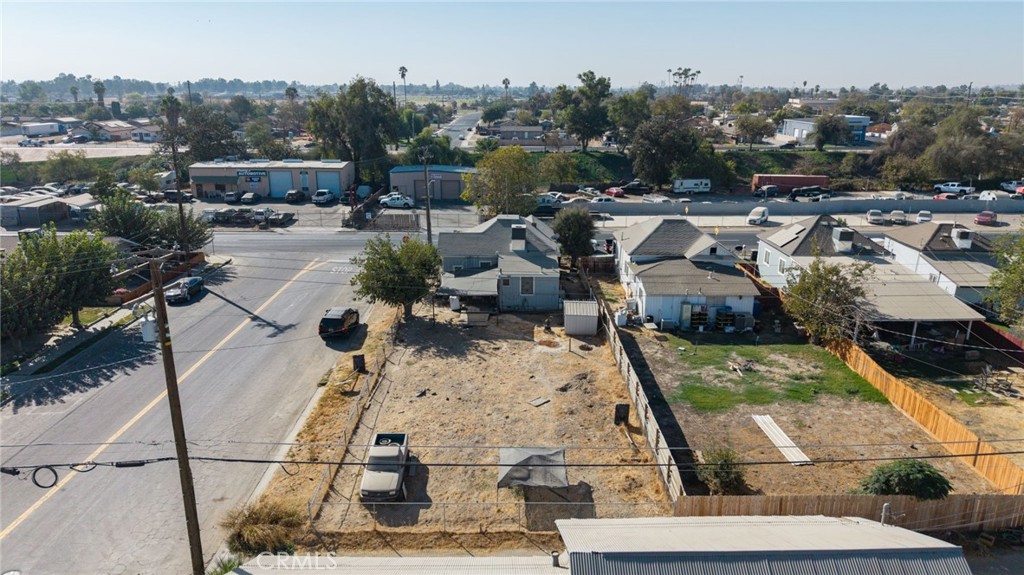 130 E 4th St, Hanford, CA 93230