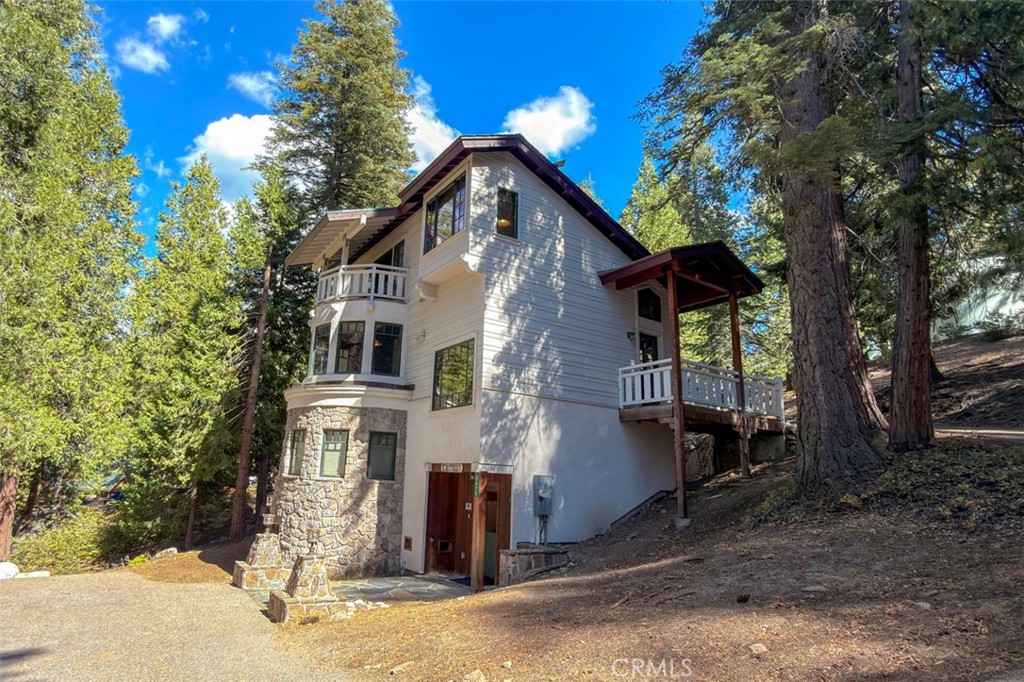 7475 Henness Cir, Yosemite, CA 95389