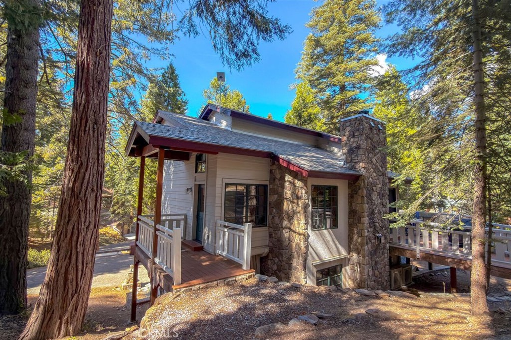 7475 Henness Cir, Yosemite, CA 95389