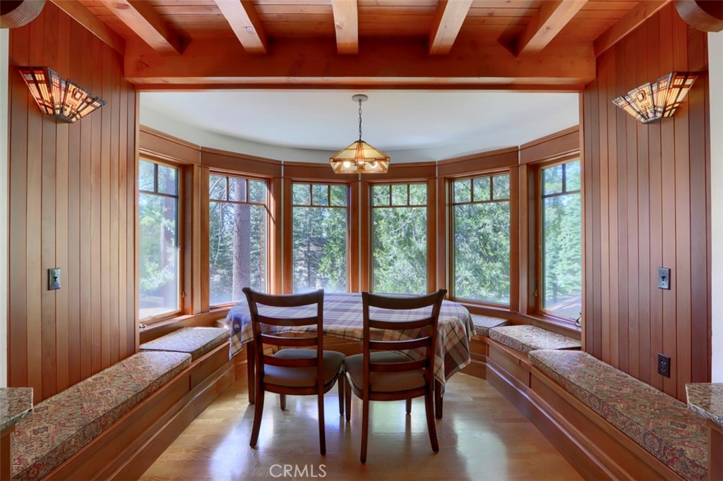 7475 Henness Cir, Yosemite, CA 95389