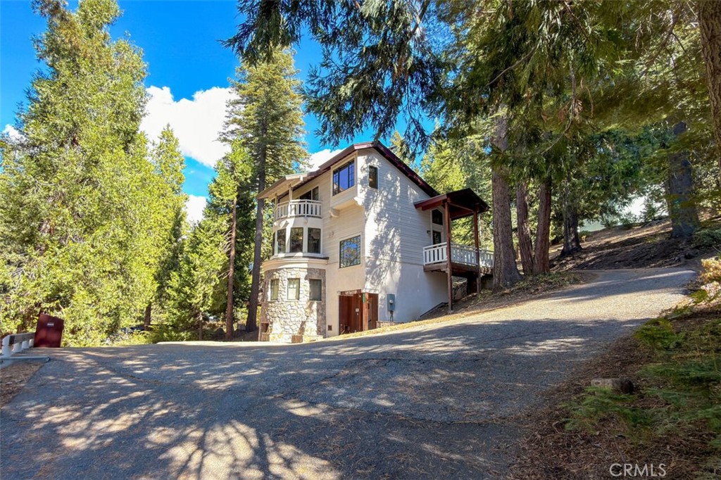 7475 Henness Cir, Yosemite, CA 95389