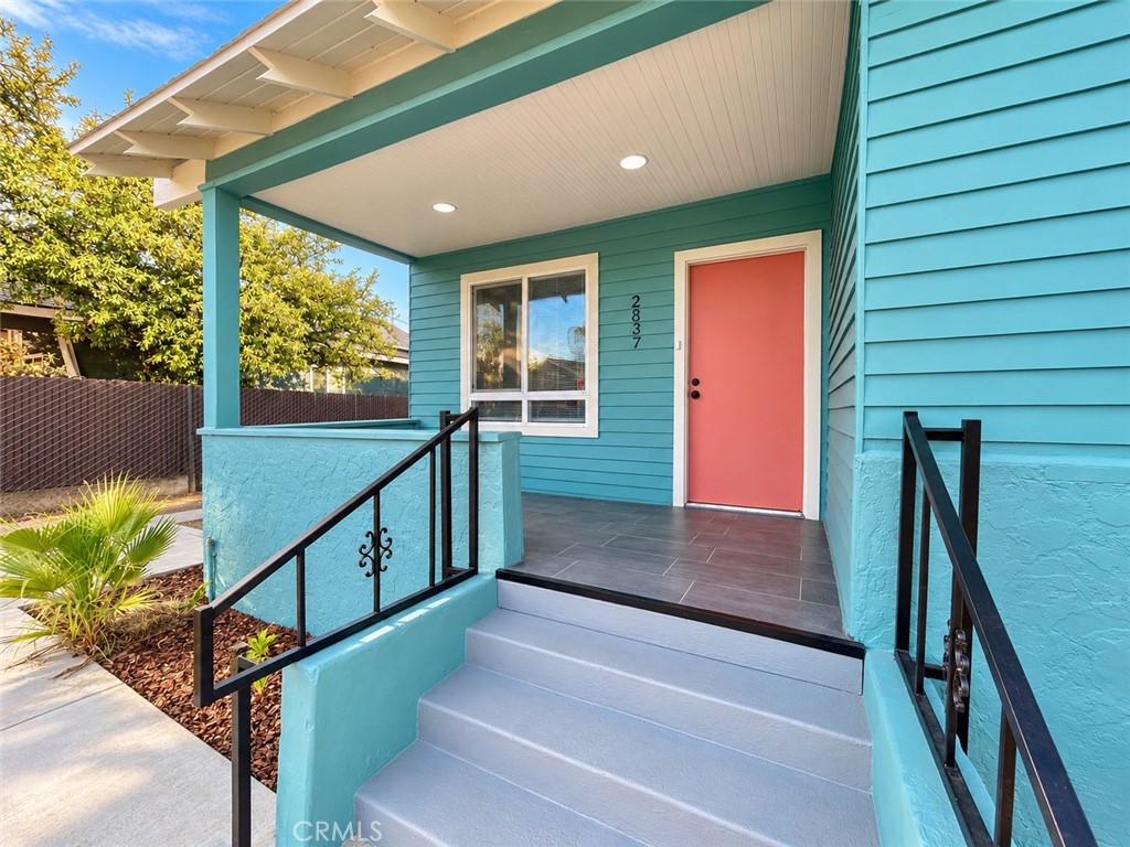 2837 E Grant Ave, Fresno, CA 93701