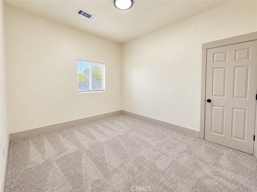 2837 E Grant Ave, Fresno, CA 93701