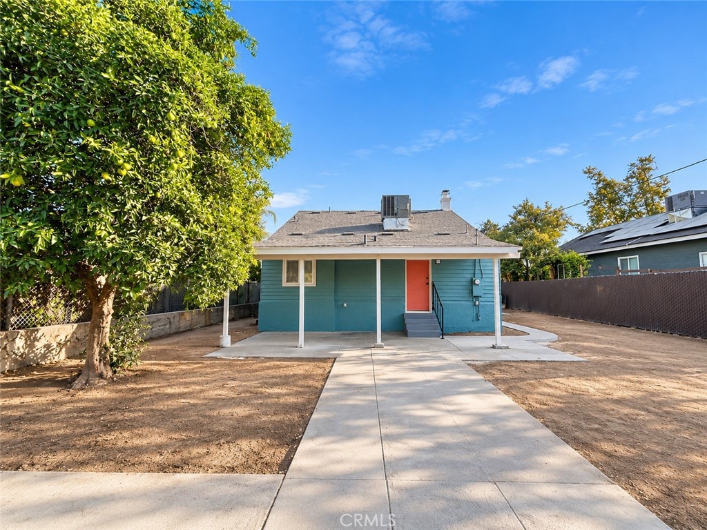 2837 E Grant Ave, Fresno, CA 93701