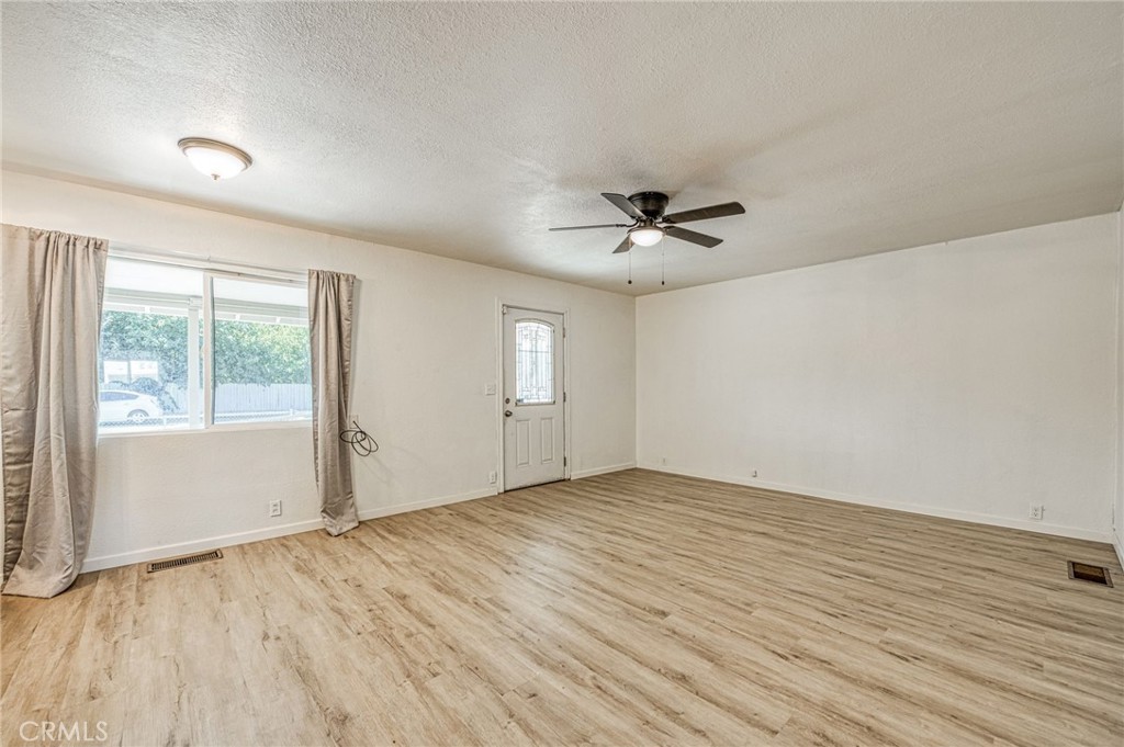 2146 W Dudley, Fresno, CA 93728