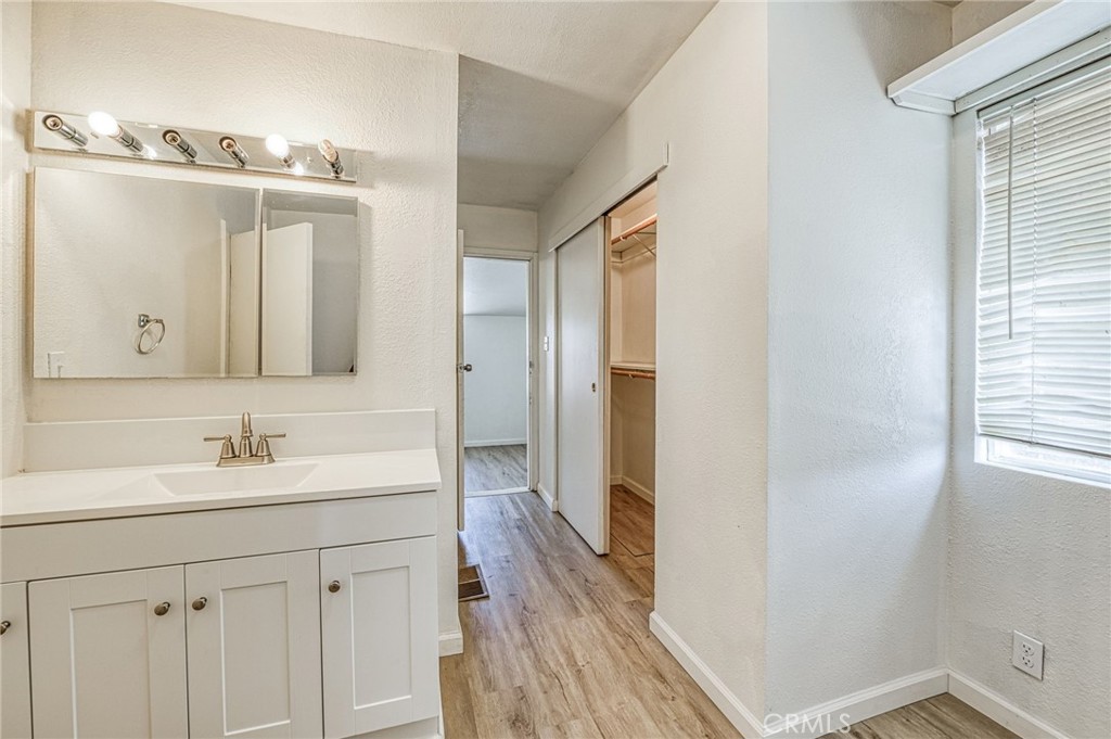 2146 W Dudley, Fresno, CA 93728