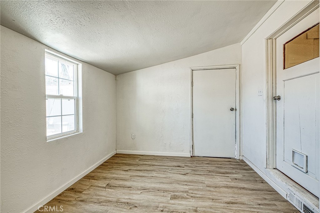 2146 W Dudley, Fresno, CA 93728