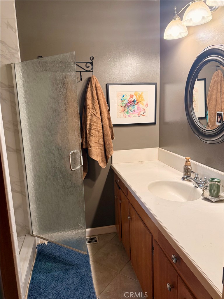49714 Pierce, Oakhurst, CA 93644